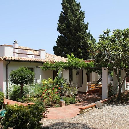 Tenuta Conte Ruggero Santa Domenica  Extérieur photo