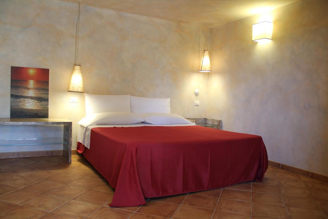 Tenuta Conte Ruggero Santa Domenica  Extérieur photo