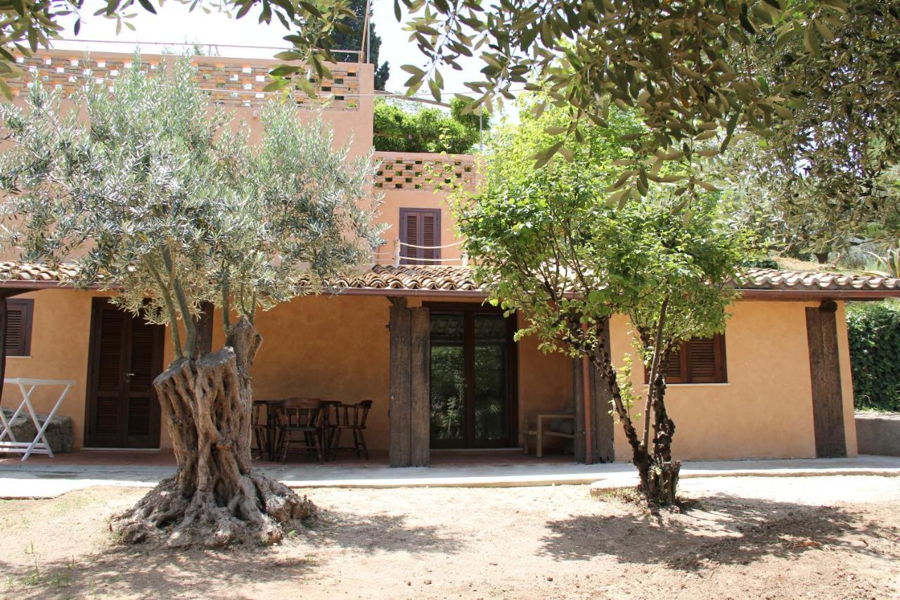 Tenuta Conte Ruggero Santa Domenica  Extérieur photo