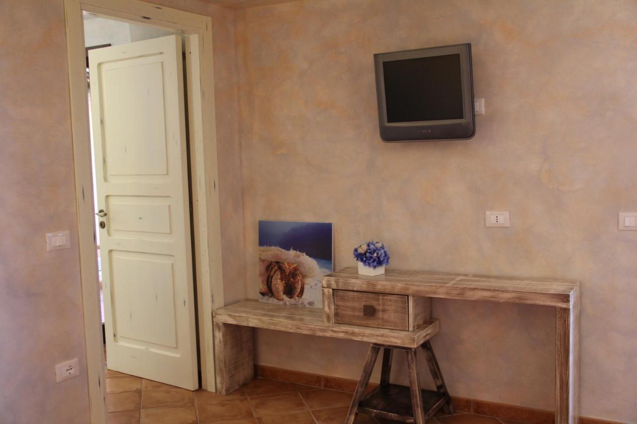 Tenuta Conte Ruggero Santa Domenica  Extérieur photo
