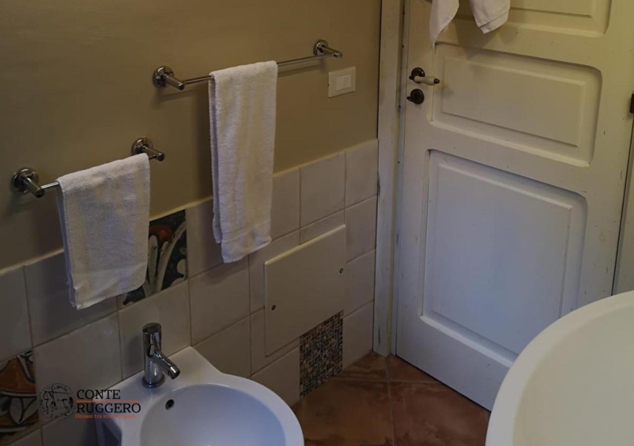 Tenuta Conte Ruggero Santa Domenica  Extérieur photo