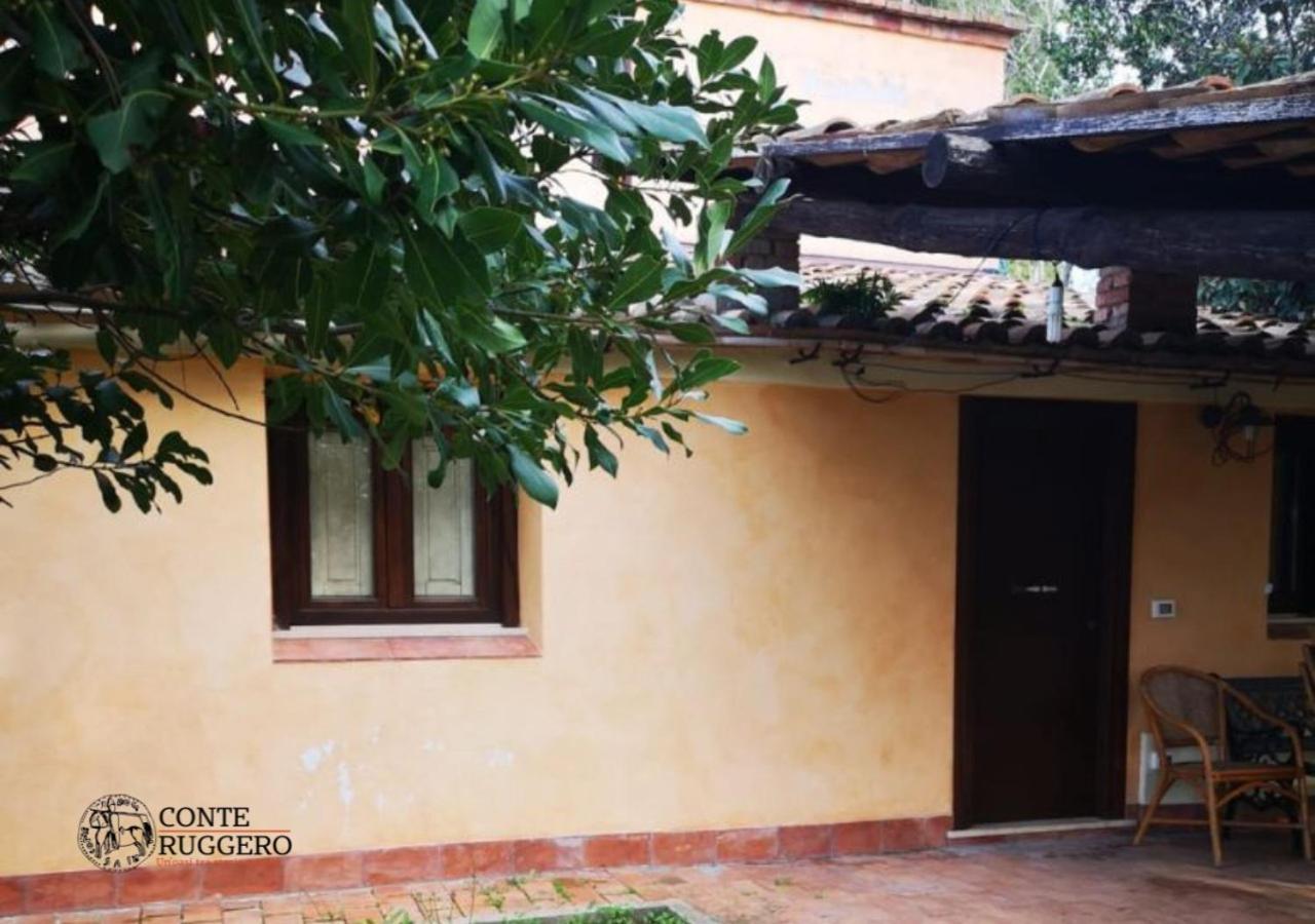 Tenuta Conte Ruggero Santa Domenica  Extérieur photo