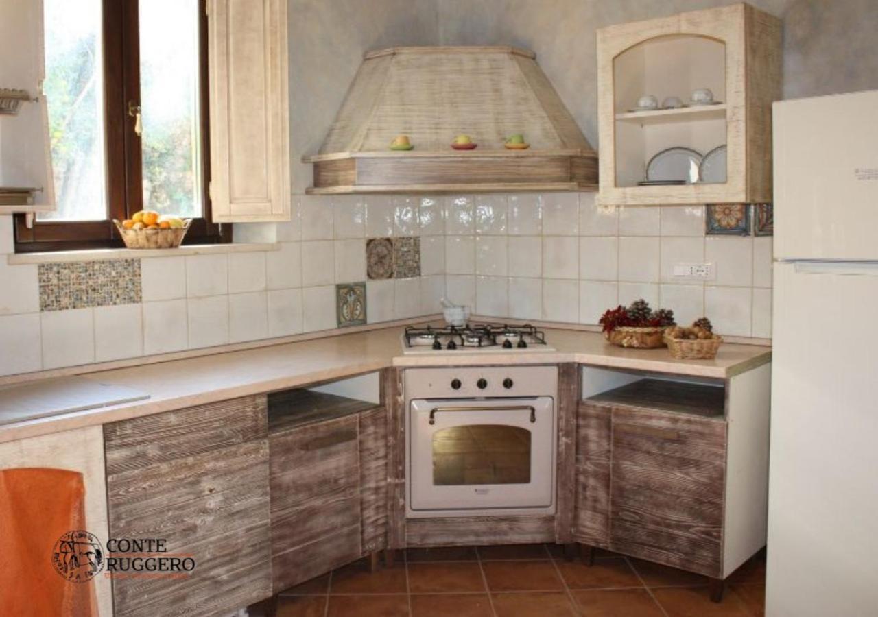 Tenuta Conte Ruggero Santa Domenica  Extérieur photo