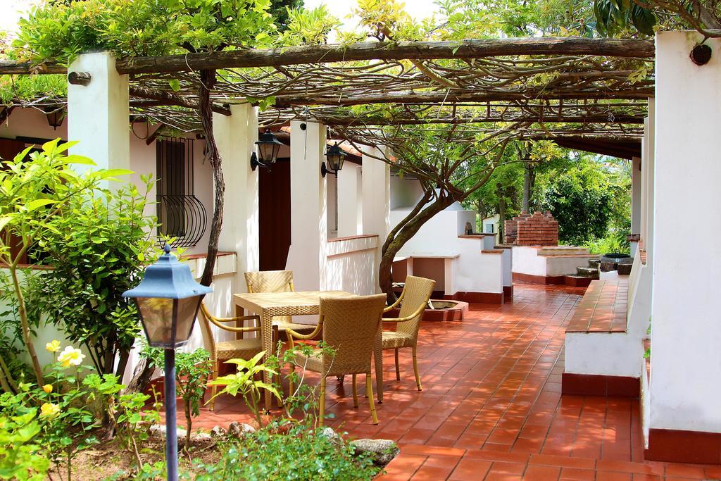 Tenuta Conte Ruggero Santa Domenica  Extérieur photo